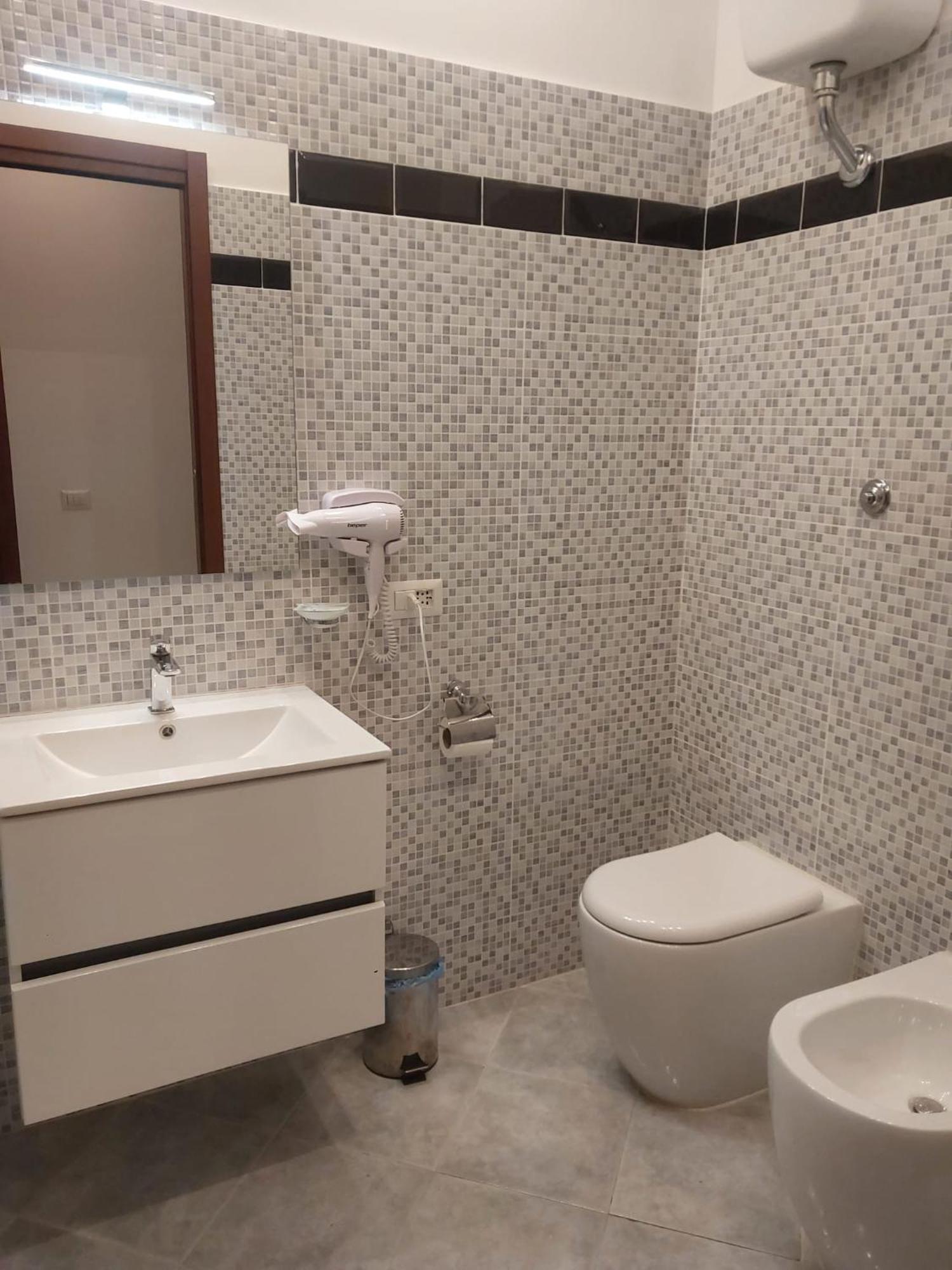 Modular King Suite - Intera Suite Vicino Aeroporto E Fiera Di Roma Fiumicino Extérieur photo